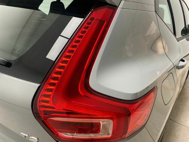 Volvo XC40 2.0 B3 G Core Auto  - Foto 25