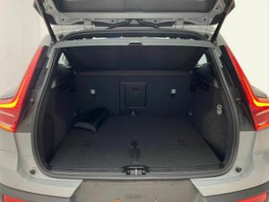 Volvo XC40 2.0 B3 G Core Auto  - Foto 13
