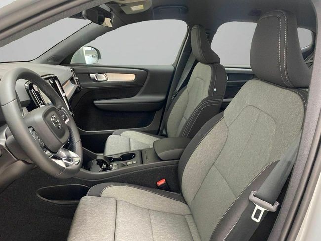 Volvo XC40 2.0 B3 G Core Auto  - Foto 11