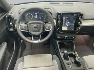 Volvo XC40 2.0 B3 G Core Auto  - Foto 14
