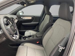 Volvo XC40 2.0 B3 G Core Auto  - Foto 11