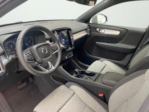 Volvo XC40 2.0 B3 G Core Auto  - Foto 27