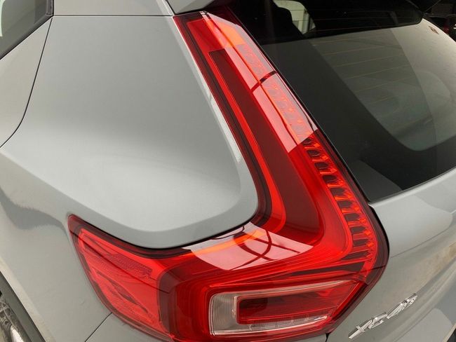 Volvo XC40 2.0 B3 G Core Auto  - Foto 24
