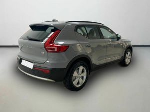 Volvo XC40 2.0 B3 G Essential Auto  - Foto 8