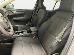 Volvo XC40 2.0 B3 G Essential Auto  - Foto 10