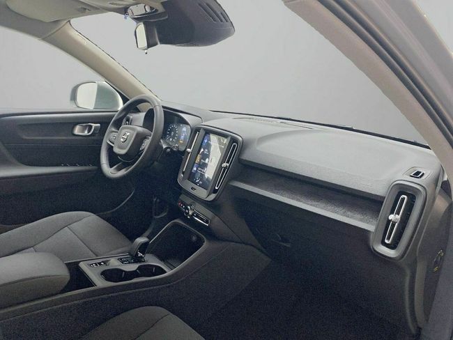 Volvo XC40 2.0 B3 G Essential Auto  - Foto 25