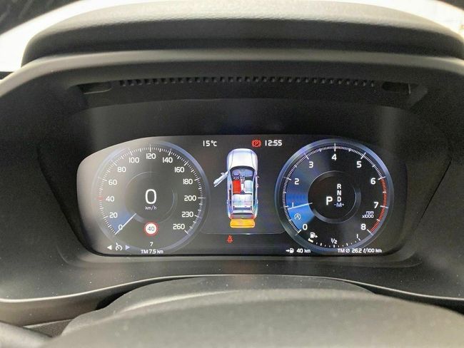 Volvo XC40 2.0 B3 G Essential Auto  - Foto 14
