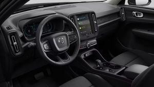 Volvo XC40 2.0 B3 G Essential Auto  - Foto 5