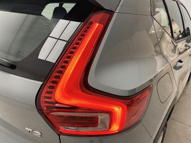 Volvo XC40 2.0 B3 G Essential Auto  - Foto 23