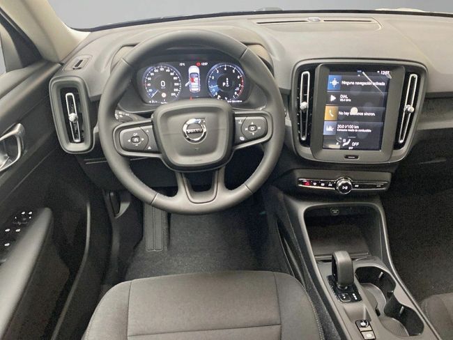 Volvo XC40 2.0 B3 G Essential Auto  - Foto 13