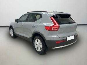 Volvo XC40 2.0 B3 G Essential Auto  - Foto 3