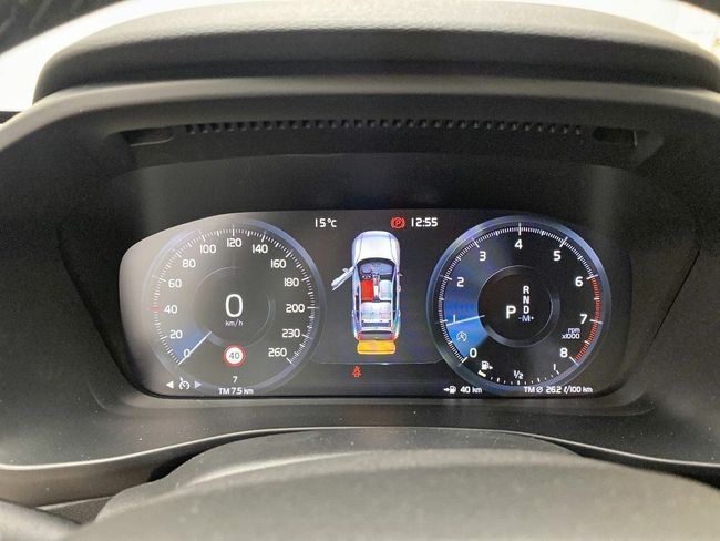 Volvo XC40 2.0 B3 G Essential Auto  - Foto 14