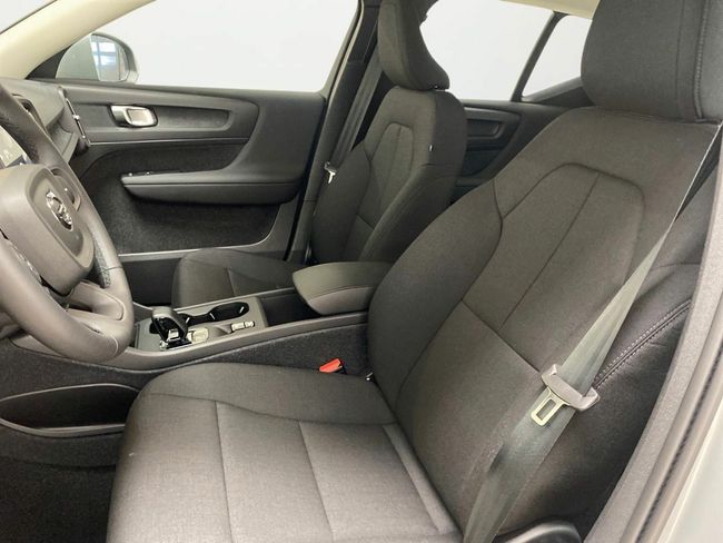 Volvo XC40 2.0 B3 G Essential Auto  - Foto 10