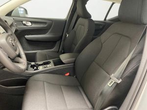 Volvo XC40 2.0 B3 G Essential Auto  - Foto 10
