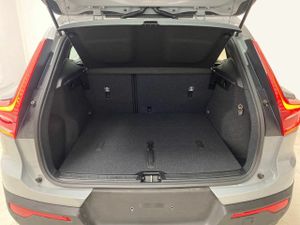 Volvo XC40 2.0 B3 G Essential Auto  - Foto 12