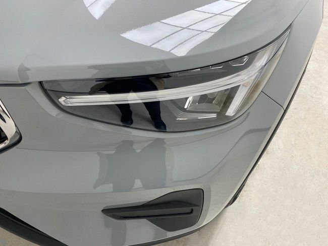 Volvo XC40 2.0 B3 G Essential Auto  - Foto 20