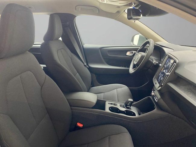 Volvo XC40 2.0 B3 G Essential Auto  - Foto 27