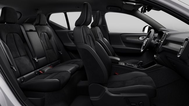Volvo XC40 2.0 B3 G Plus Dark Auto  - Foto 8