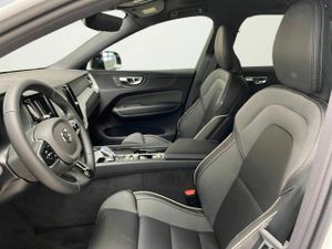 Volvo XC60 2.0 B5 G AWD Plus Dark Auto  - Foto 10
