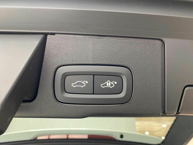 Volvo XC60 2.0 B5 G AWD Plus Dark Auto  - Foto 19