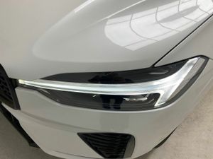 Volvo XC60 2.0 B5 G AWD Plus Dark Auto  - Foto 20