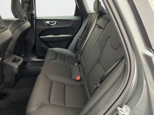 Volvo XC60 2.0 B5 G MHEV Core Auto AWD  - Foto 13