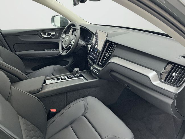 Volvo XC60 2.0 B5 G MHEV Core Auto AWD  - Foto 9