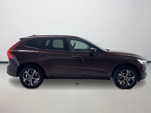 Volvo XC60 2.0 B5 G MHEV Core Auto AWD  - Foto 6