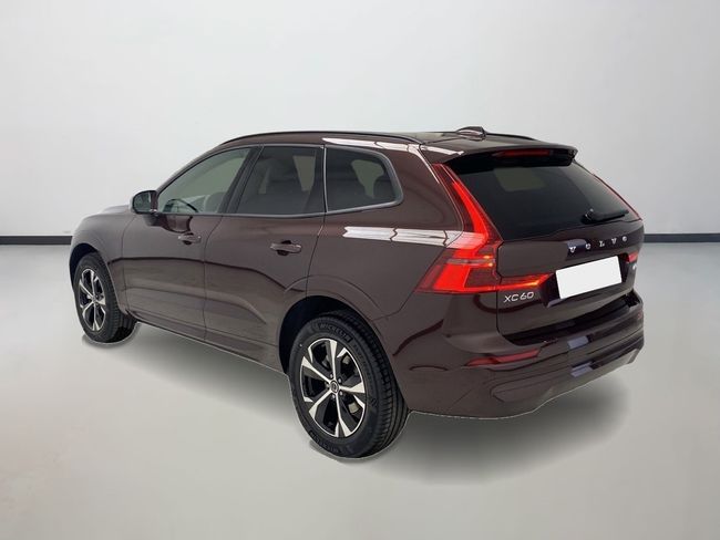 Volvo XC60 2.0 B5 G MHEV Core Auto AWD  - Foto 3