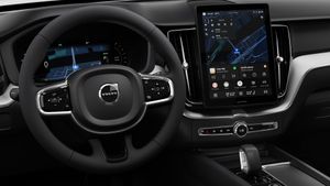 Volvo XC60 2.0 B5 G MHEV Core Auto AWD  - Foto 9