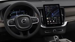Volvo XC90 2.0 T8 AWD Plus Bright Recharge Auto  - Foto 6
