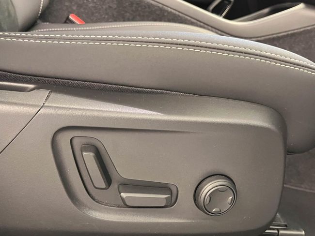 Volvo XC40 2.0 B4 G Ultimate Dark Auto   - Foto 13