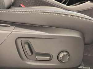 Volvo XC40 2.0 B4 G Ultimate Dark Auto   - Foto 13