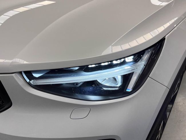 Volvo XC40 2.0 B4 G Ultimate Dark Auto   - Foto 30