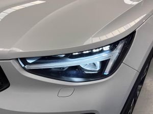 Volvo XC40 2.0 B4 G Ultimate Dark Auto   - Foto 30