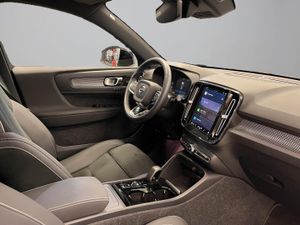 Volvo XC40 2.0 B4 G Ultimate Dark Auto   - Foto 12
