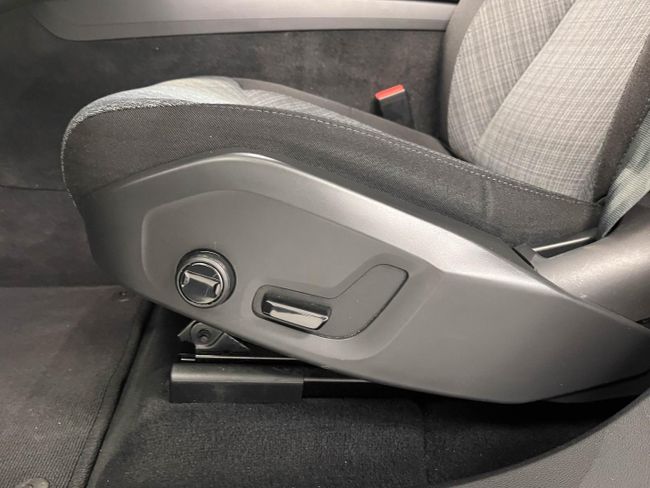 Volvo XC60 2.0 B4 G Core Pro Auto   - Foto 25