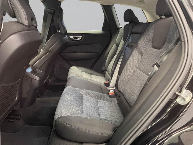 Volvo XC60 2.0 B4 G Core Pro Auto   - Foto 18
