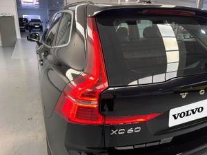 Volvo XC60 2.0 B4 G Core Pro Auto   - Foto 10