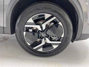 Peugeot 2008 N2008 Allure Hybrid 145 eDCS6   - Foto 14