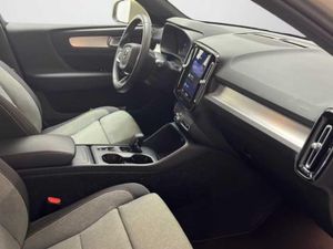 Volvo XC40 2.0 B3 G Core Auto   - Foto 12
