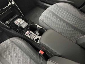 Peugeot 2008 N2008 Allure Hybrid 145 eDCS6   - Foto 16