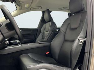 Volvo XC60 2.0 B4 D Core Auto   - Foto 10