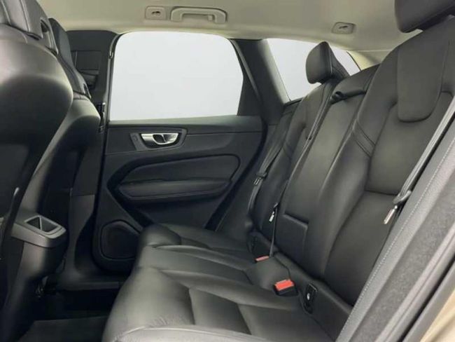 Volvo XC60 2.0 B4 D Core Auto   - Foto 11