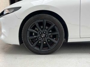 Mazda 3 2.0 e-SKYACTIV-G HOMURA AT   - Foto 17