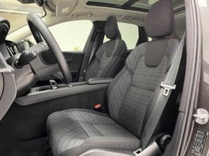 Volvo XC60 2.0 T6 AWD Recharge Core Auto   - Foto 11