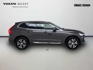 Volvo XC60 2.0 T6 AWD Recharge Core Auto   - Foto 4
