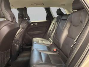 Volvo XC60 2.0 B4 D Core Auto   - Foto 10