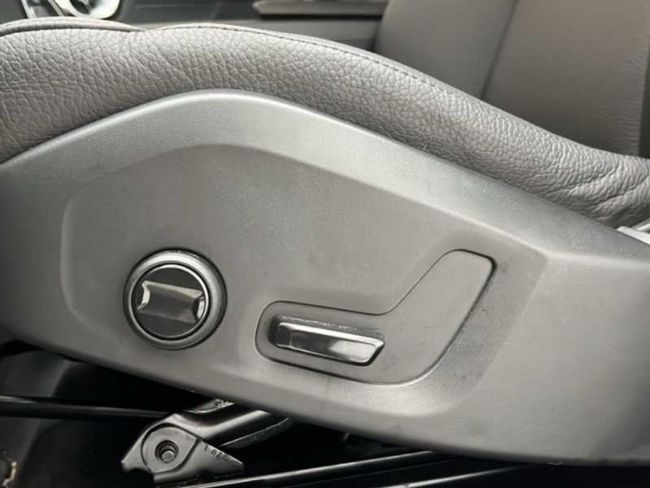 Volvo XC60 2.0 B4 D Essential Auto   - Foto 13
