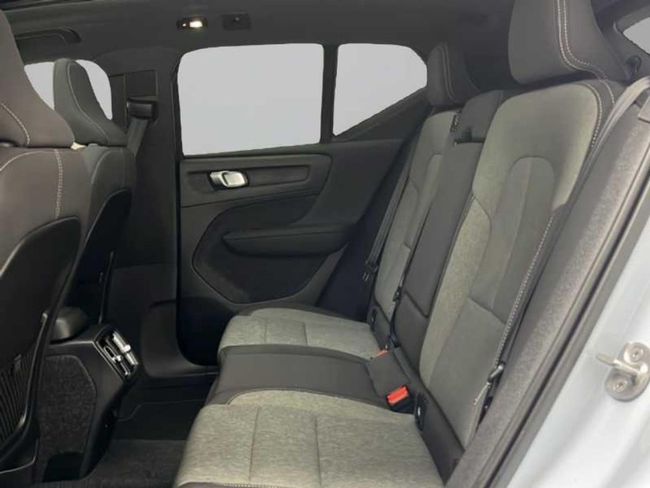Volvo XC40 2.0 B4 G Ultra Dark Auto   - Foto 13